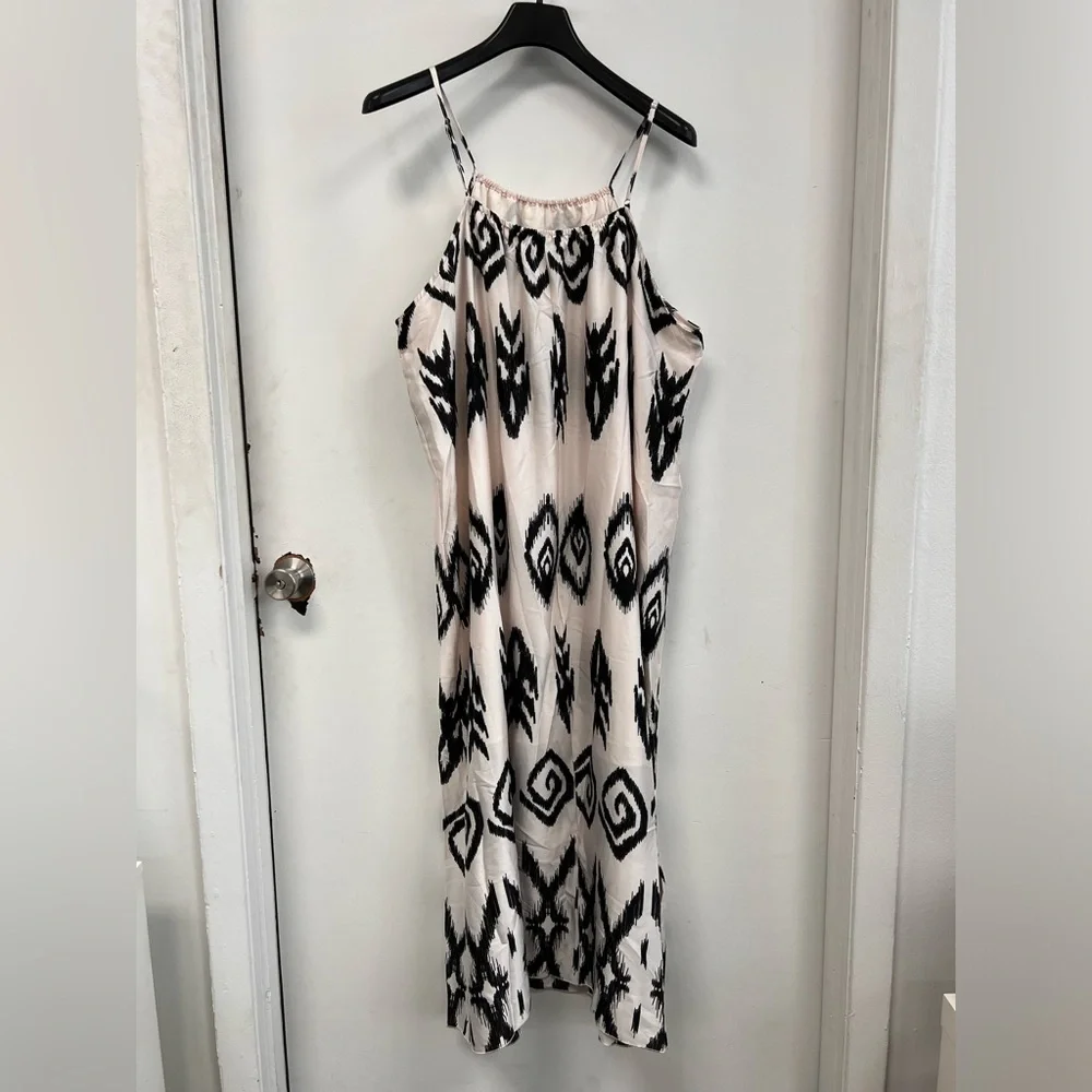 NIB - Womens Maxi Summer Dress, Pink with Black Geometric Pattern - 1X, 2X, 3X - Picture 5 of 13